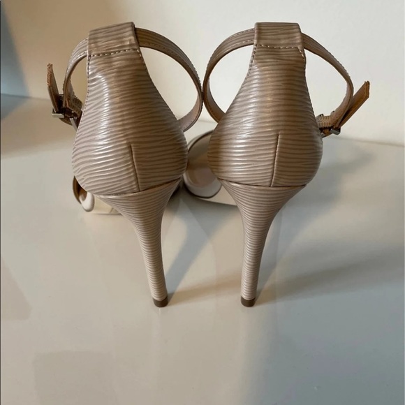 Call it Spring Heel Shoes and Clutch Set - Picture 3 of 12